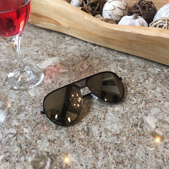 “Simone” Oversized Glam Aviators - Picture 5 of 5